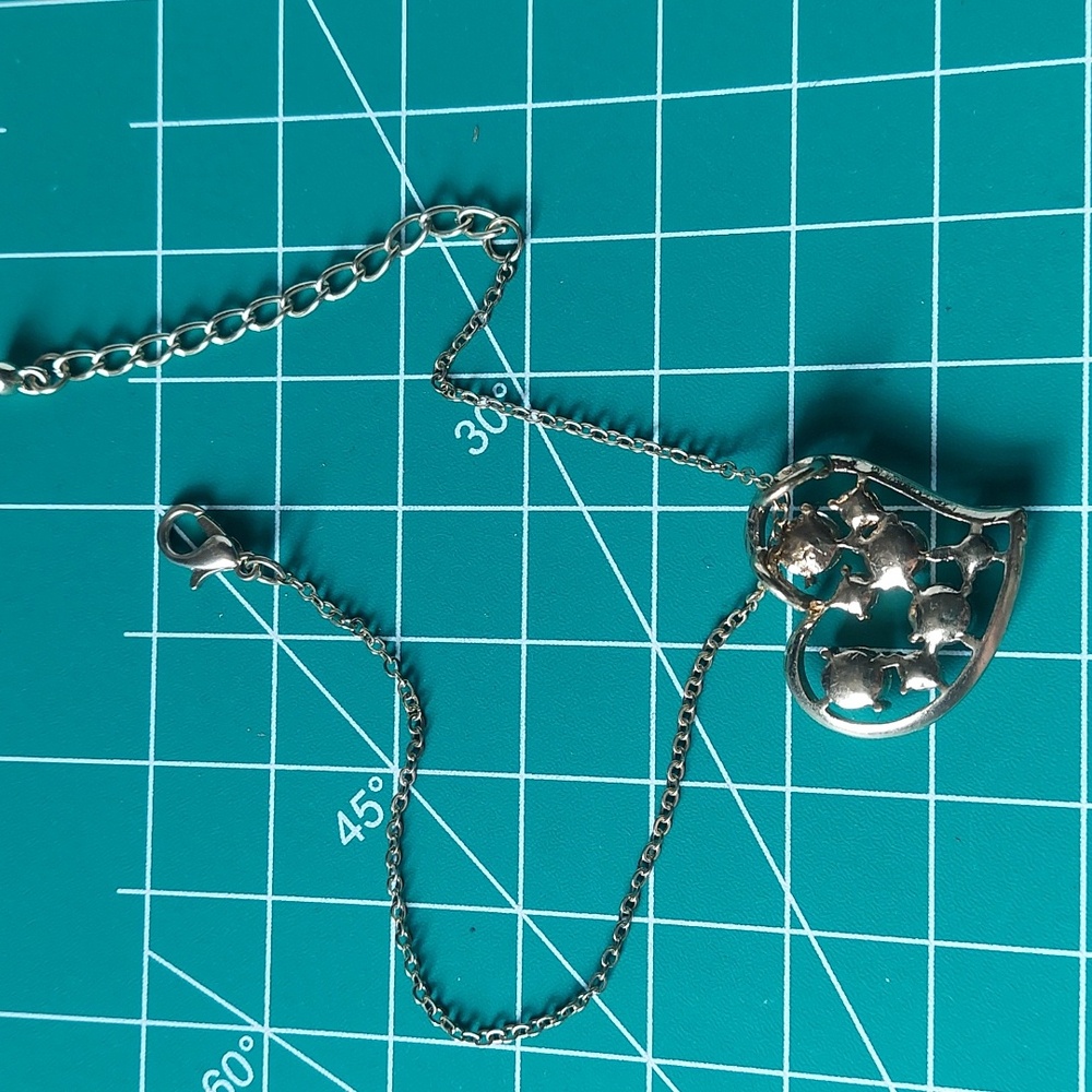 B941 Gold Heart Charm Pendant Crystal Embellished Bracelet - Picture 11 of 11